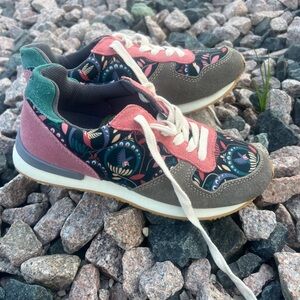 inkkas Olive Green and Gray Casual Lace-Up Sneakers